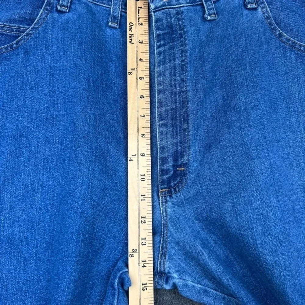 Wrangler Rugged Wear Jeans Mens 44x32 Blue Medium Wash Straight Denim Cowboy
